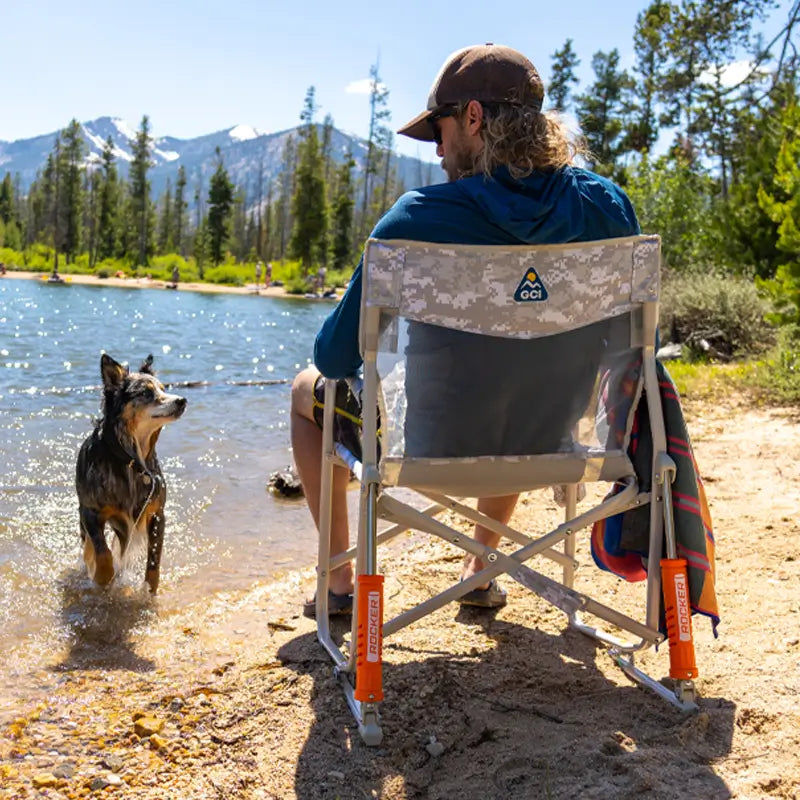 Smooth Motion Freestyle Rocker Elite - Choice 460 - Heavy-Duty Kickback Rocker with Beverage Holder Detail