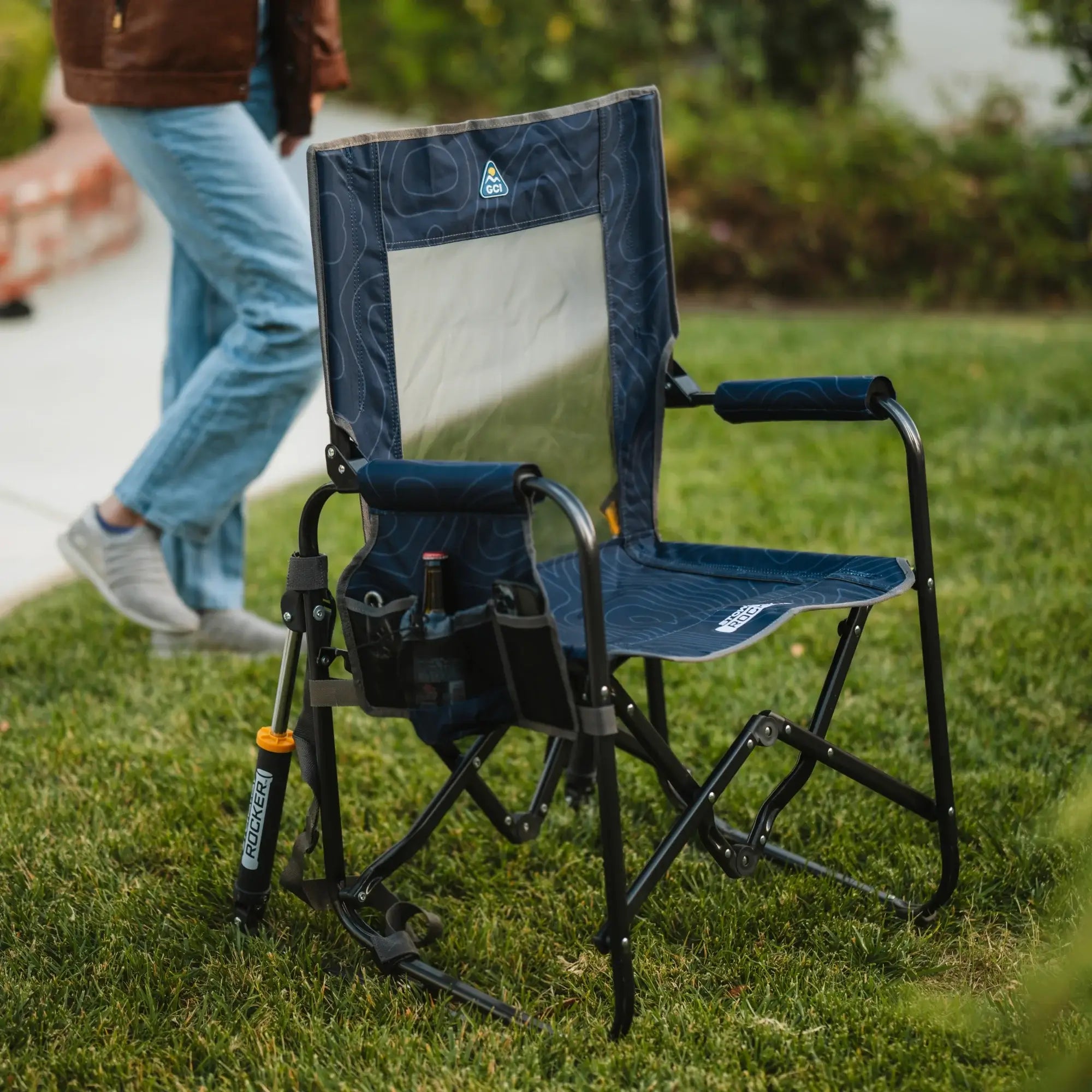 Premium All-Weather Stowaway Rocker - Choice 794 - RoadTrip Rocker Smooth Motion Camp Chair Detail